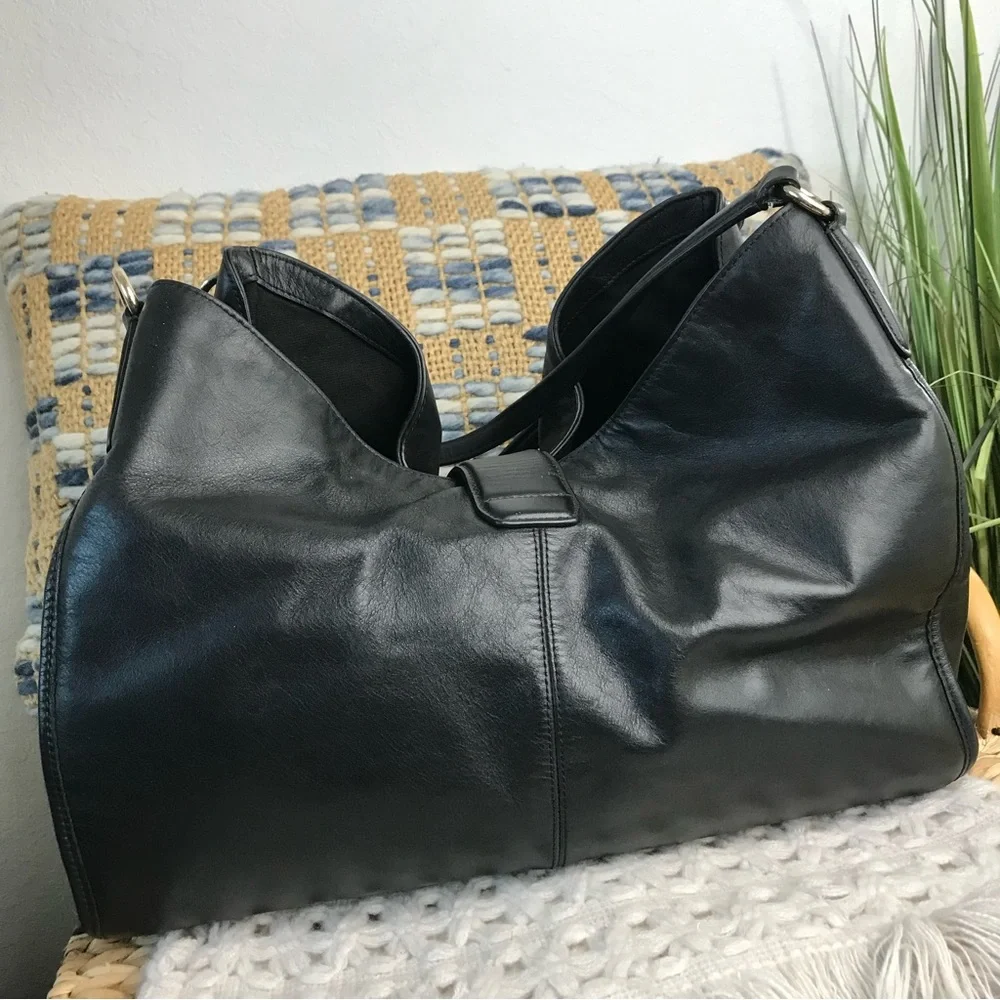 COACH MADISON CARLYLE SMOOTH LEATHER SHOULDER BAG